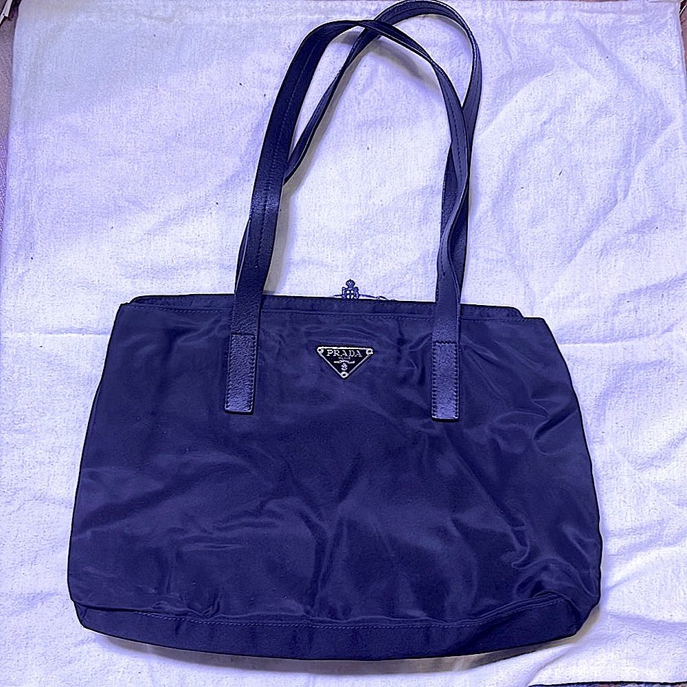 PRADA BLACK AUTHENTIC NYLON TOTE WITH LEATHER STRAPS
